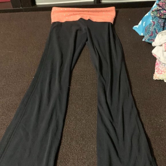 Aeropostale Live Love Dream Coral and Black Leggings Women's Small